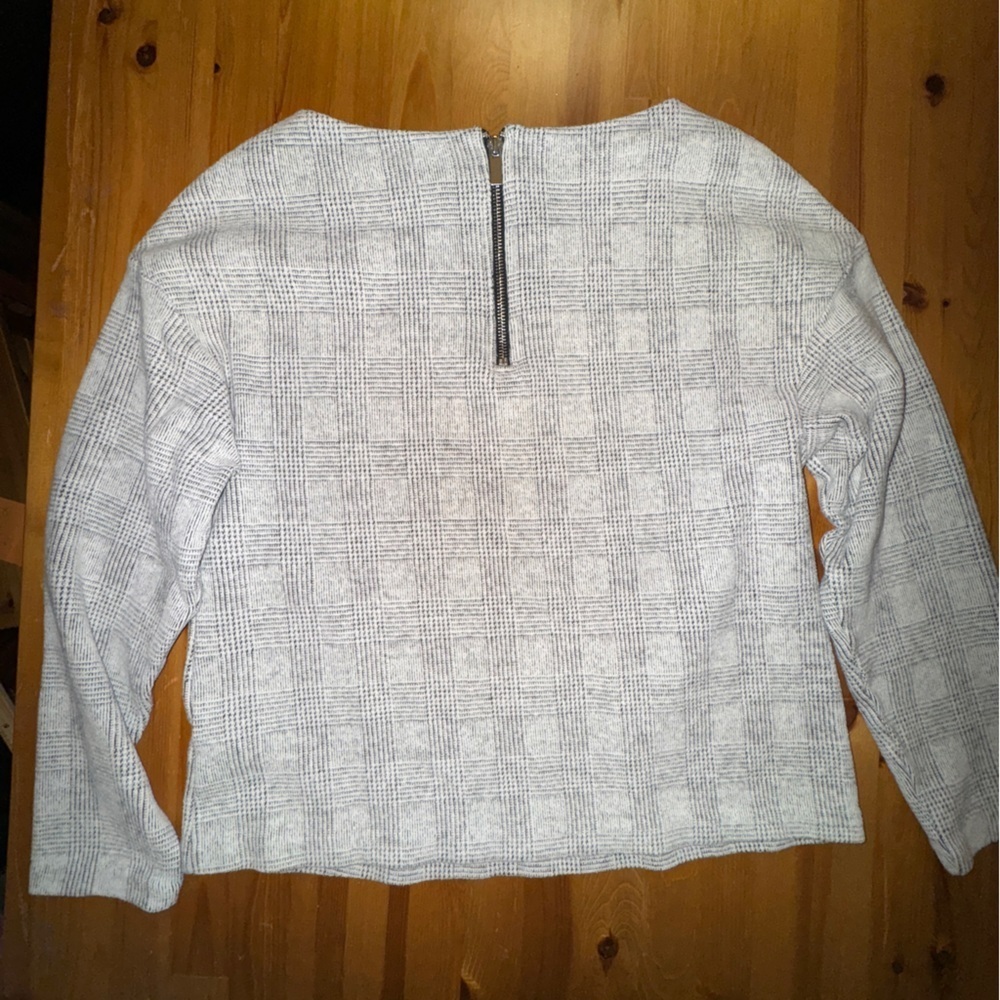 H&M sweater - Picture 6 of 7